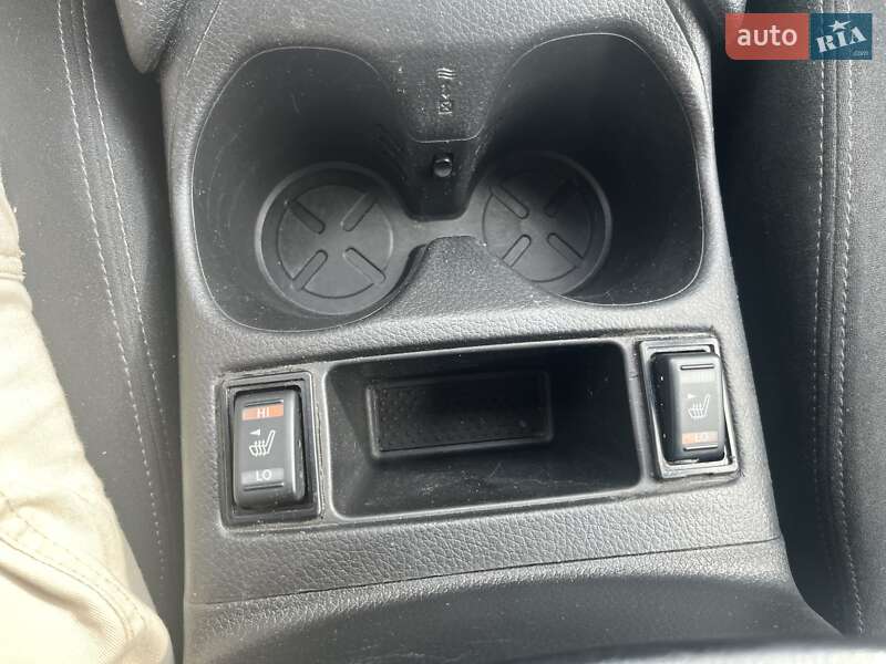 Внедорожник / Кроссовер Nissan X-Trail 2016 в Калуше