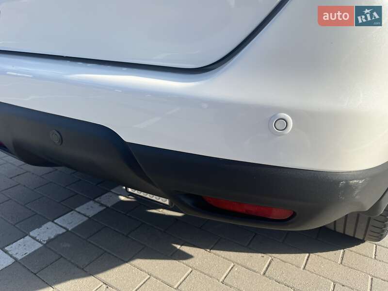Внедорожник / Кроссовер Nissan X-Trail 2016 в Калуше