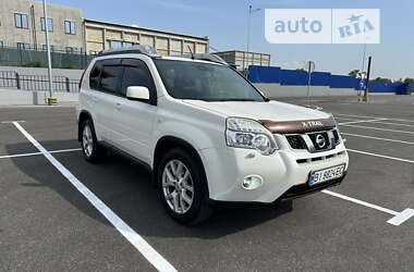 Позашляховик / Кросовер Nissan X-Trail 2011 в Полтаві