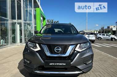 Позашляховик / Кросовер Nissan X-Trail 2017 в Києві