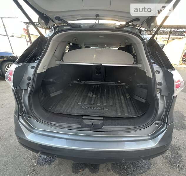 Внедорожник / Кроссовер Nissan X-Trail 2016 в 