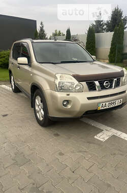 Позашляховик / Кросовер Nissan X-Trail 2008 в Києві