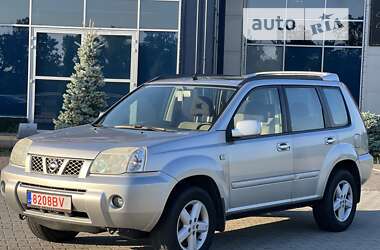 Позашляховик / Кросовер Nissan X-Trail 2004 в Києві