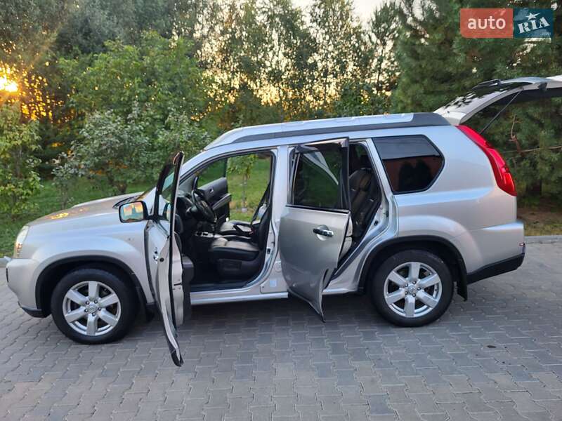 Позашляховик / Кросовер Nissan X-Trail 2007 в Хмельницькому