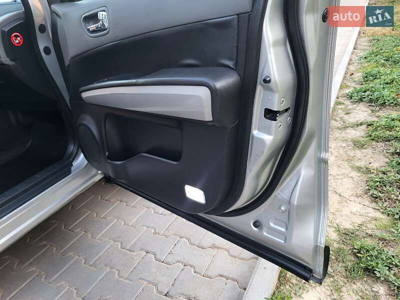 Позашляховик / Кросовер Nissan X-Trail 2007 в Хмельницькому