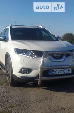 Внедорожник / Кроссовер Nissan X-Trail 2017 в Ровно