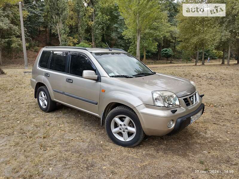 Внедорожник / Кроссовер Nissan X-Trail 2003 в Черкассах