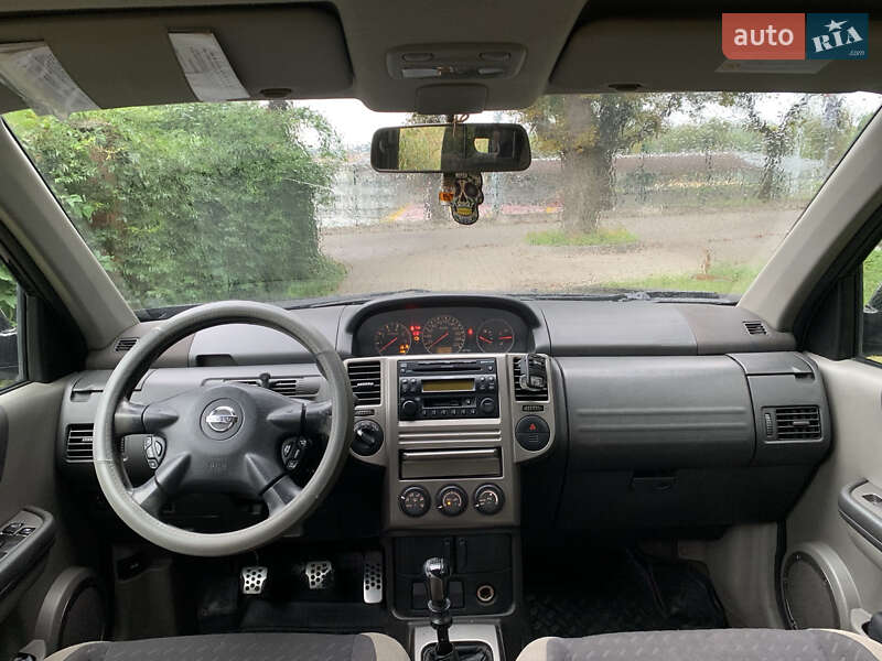 Внедорожник / Кроссовер Nissan X-Trail 2005 в Львове