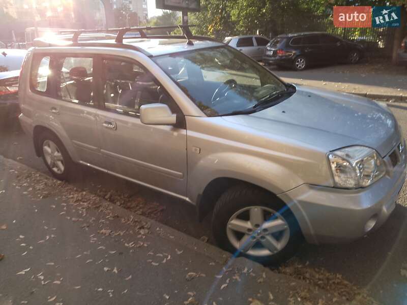 Позашляховик / Кросовер Nissan X-Trail 2005 в Харкові