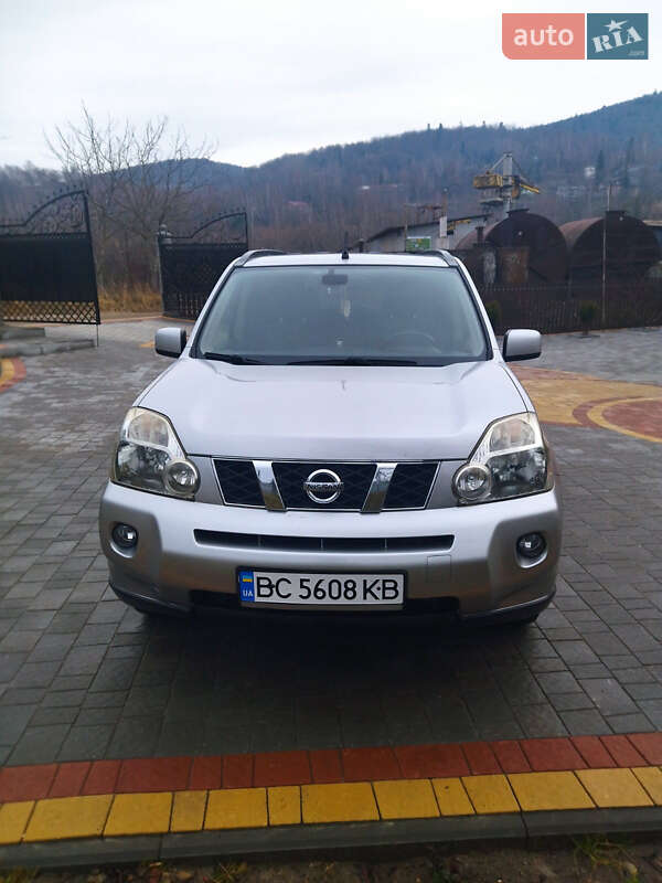 Внедорожник / Кроссовер Nissan X-Trail 2008 в Бориславе