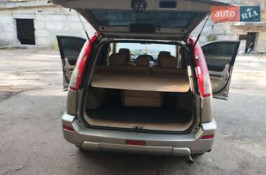Внедорожник / Кроссовер Nissan X-Trail 2003 в 