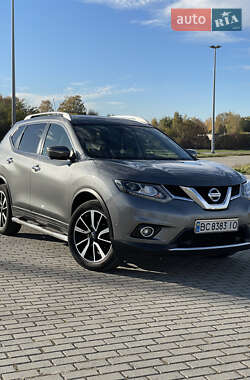 Позашляховик / Кросовер Nissan X-Trail 2015 в Львові