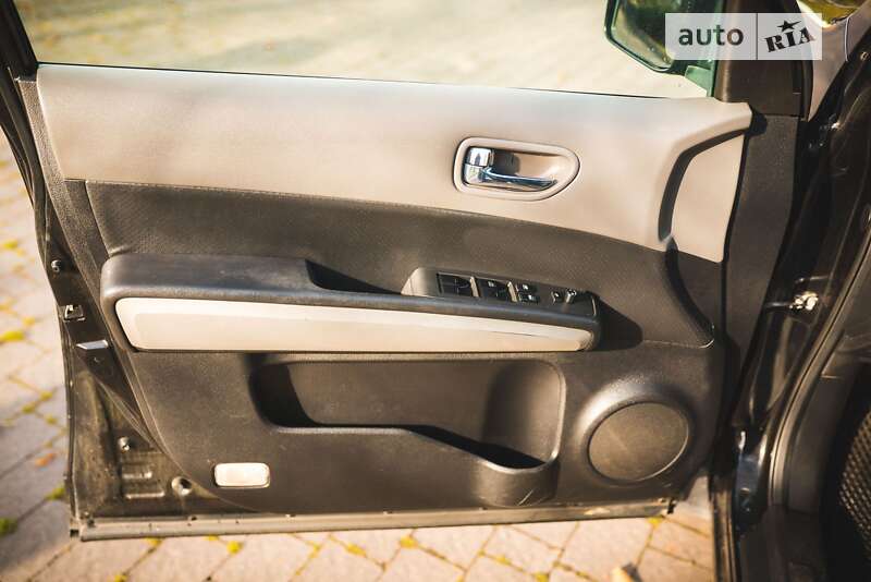 Внедорожник / Кроссовер Nissan X-Trail 2008 в Брошневе-Осаде