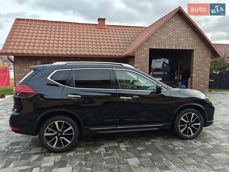 Внедорожник / Кроссовер Nissan X-Trail 2017 в Камне-Каширском