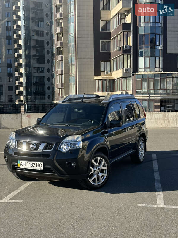 Внедорожник / Кроссовер Nissan X-Trail 2011 в Киеве