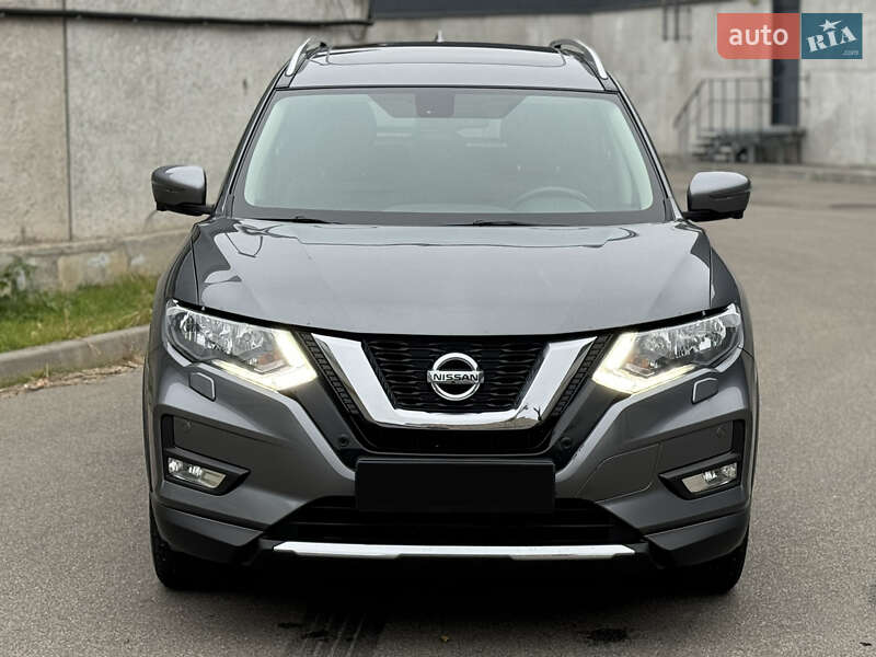 Позашляховик / Кросовер Nissan X-Trail 2017 в Києві