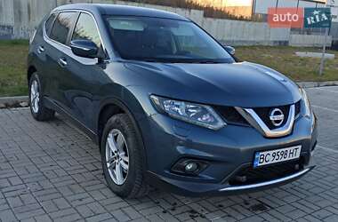 Позашляховик / Кросовер Nissan X-Trail 2015 в Львові