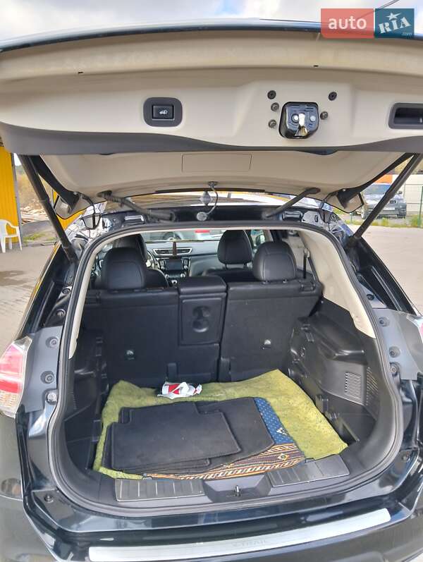 Внедорожник / Кроссовер Nissan X-Trail 2017 в Шепетовке
