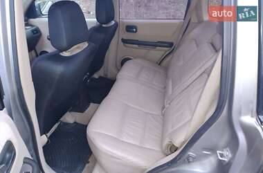 Внедорожник / Кроссовер Nissan X-Trail 2001 в Краматорске