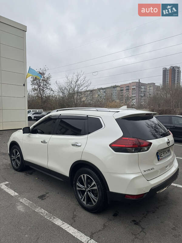 Внедорожник / Кроссовер Nissan X-Trail 2017 в Днепре