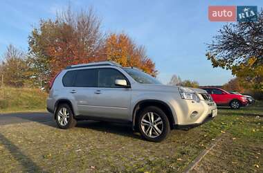 Внедорожник / Кроссовер Nissan X-Trail 2012 в 