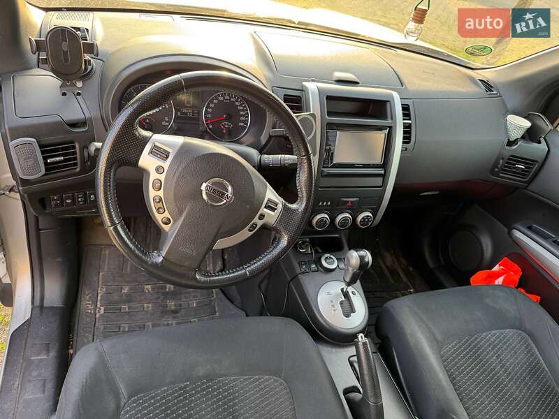 Позашляховик / Кросовер Nissan X-Trail 2012 в Львові