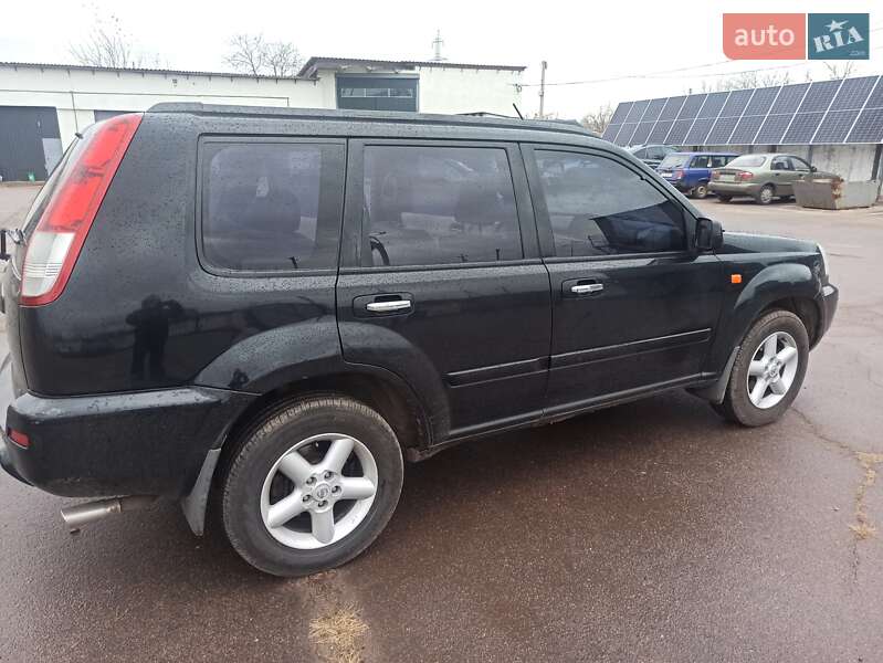 Внедорожник / Кроссовер Nissan X-Trail 2002 в Кривом Роге