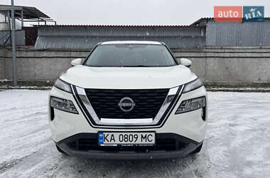 Внедорожник / Кроссовер Nissan X-Trail 2023 в 