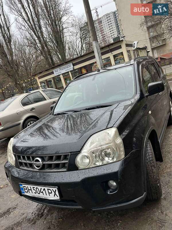 Позашляховик / Кросовер Nissan X-Trail 2010 в Одесі