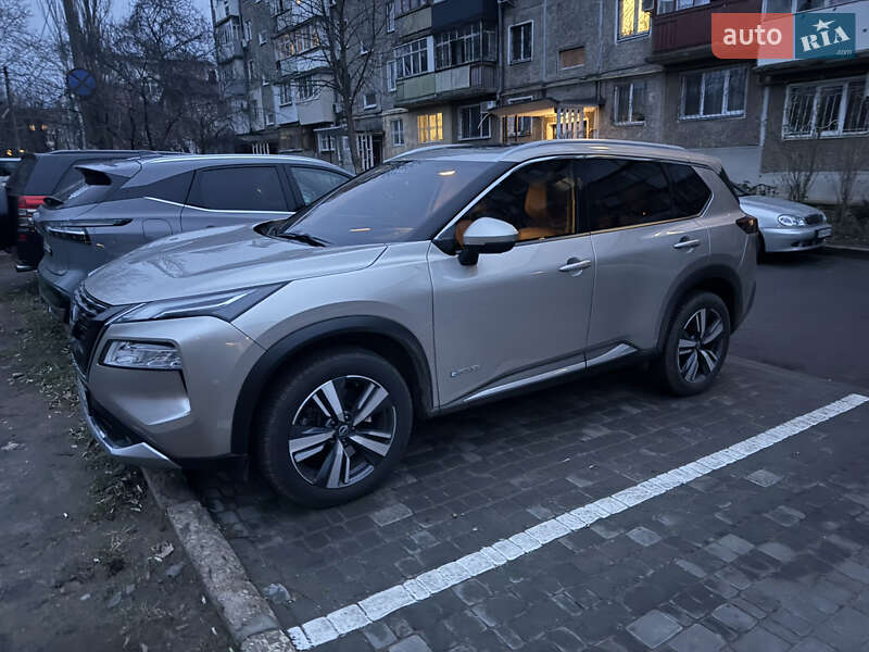 Внедорожник / Кроссовер Nissan X-Trail 2023 в Николаеве