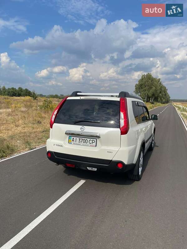 Позашляховик / Кросовер Nissan X-Trail 2014 в Києві
