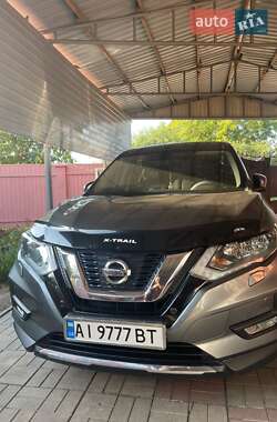 Позашляховик / Кросовер Nissan X-Trail 2017 в Переяславі