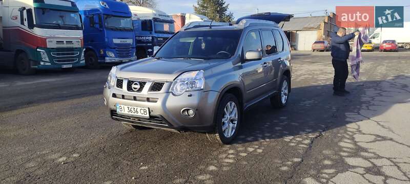Внедорожник / Кроссовер Nissan X-Trail 2013 в Полтаве