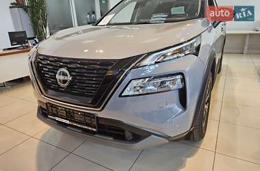 Внедорожник / Кроссовер Nissan X-Trail 2023 в 