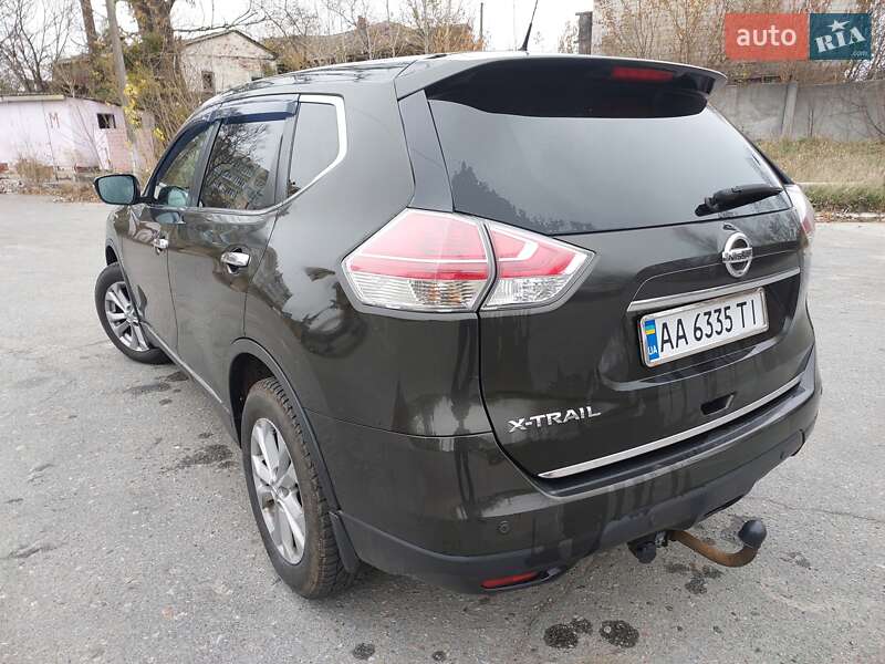 Позашляховик / Кросовер Nissan X-Trail 2015 в Києві