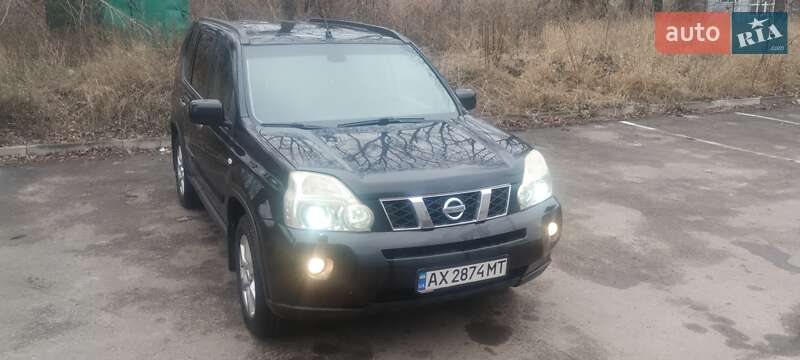 Внедорожник / Кроссовер Nissan X-Trail 2007 в 
