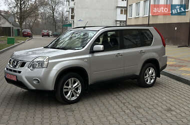 Позашляховик / Кросовер Nissan X-Trail 2011 в Звягелі