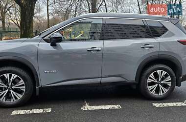 Внедорожник / Кроссовер Nissan X-Trail 2023 в 