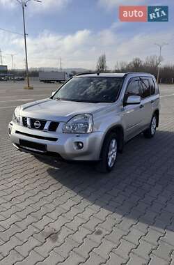 Позашляховик / Кросовер Nissan X-Trail 2008 в Чернівцях