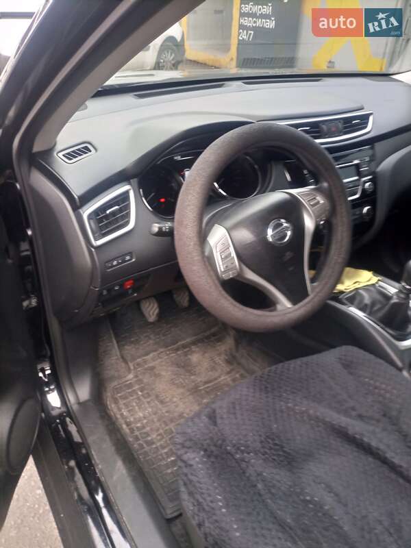 Внедорожник / Кроссовер Nissan X-Trail 2015 в Соленом