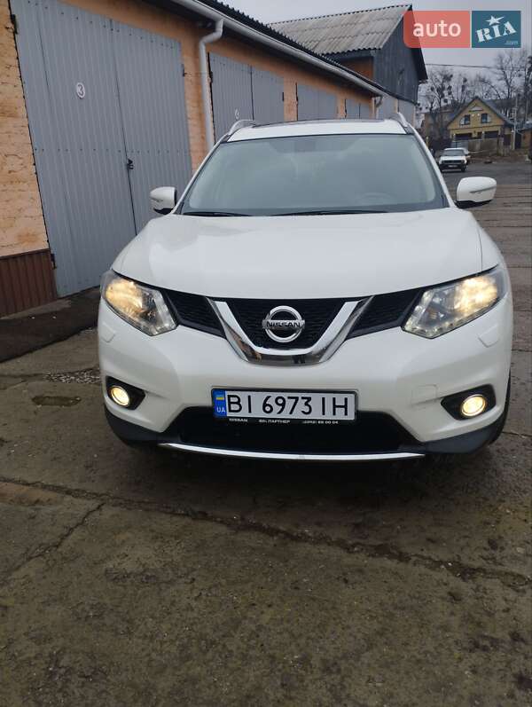 Внедорожник / Кроссовер Nissan X-Trail 2017 в Зенькове