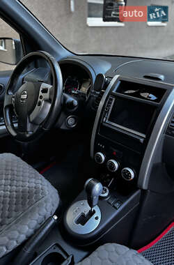 Внедорожник / Кроссовер Nissan X-Trail 2012 в 