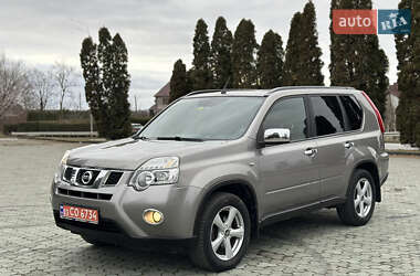 Позашляховик / Кросовер Nissan X-Trail 2011 в Дубні