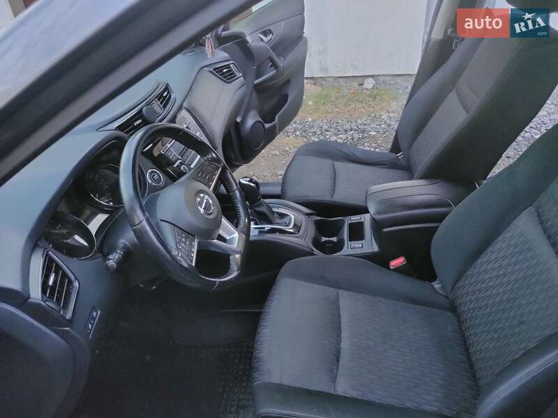 Позашляховик / Кросовер Nissan X-Trail 2017 в Хмельницькому