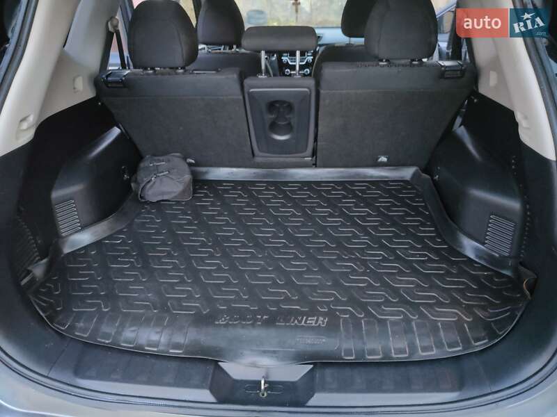 Позашляховик / Кросовер Nissan X-Trail 2017 в Хмельницькому