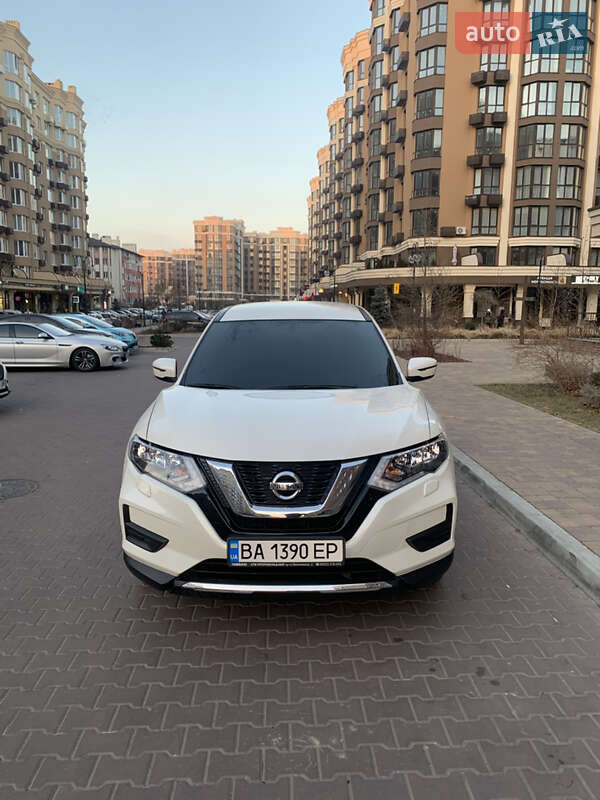 Внедорожник / Кроссовер Nissan X-Trail 2021 в Киеве