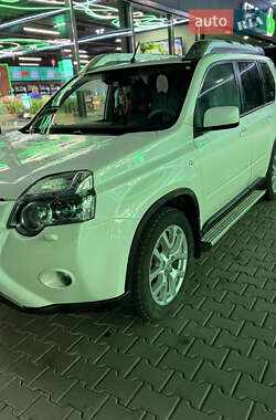 Внедорожник / Кроссовер Nissan X-Trail 2011 в Николаеве