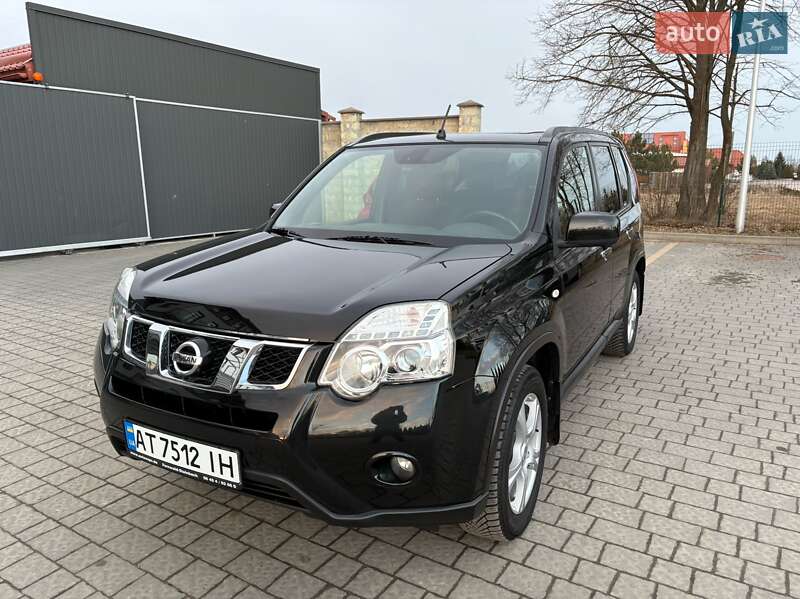 Внедорожник / Кроссовер Nissan X-Trail 2013 в Ивано-Франковске