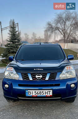 Внедорожник / Кроссовер Nissan X-Trail 2009 в 