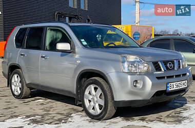 Позашляховик / Кросовер Nissan X-Trail 2009 в 